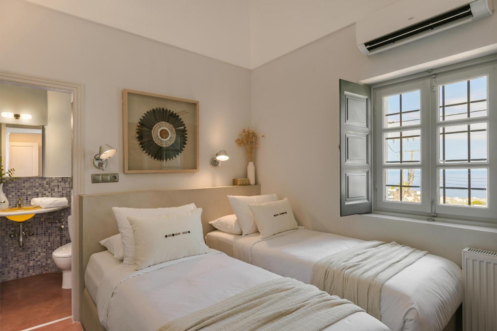Archipel Mansion Villa Fira  Bagian luar foto