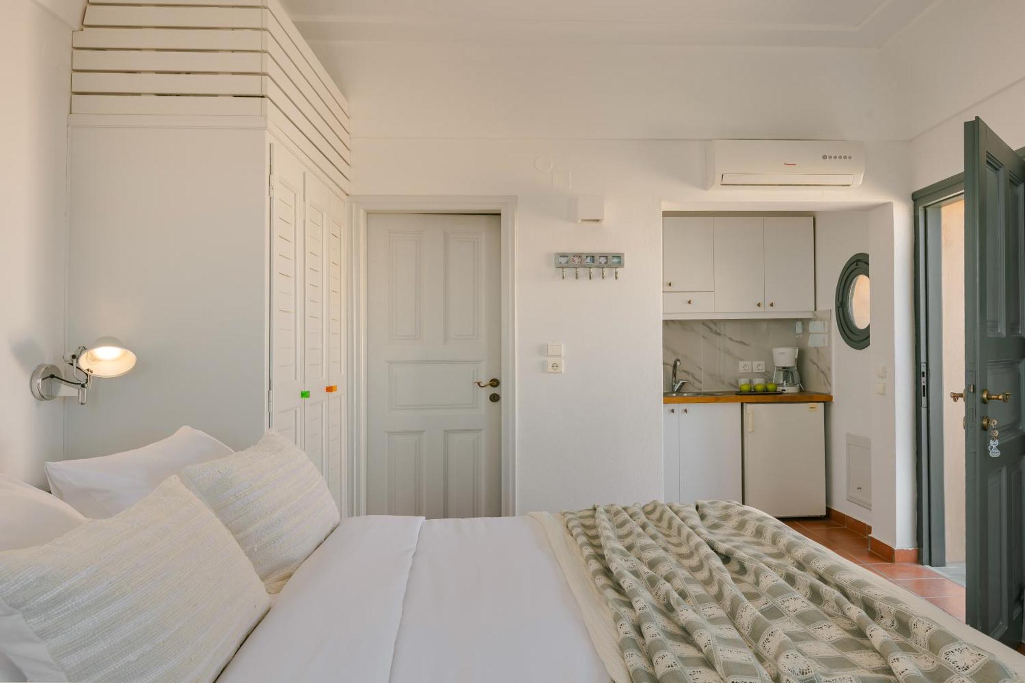 Archipel Mansion Villa Fira  Bagian luar foto