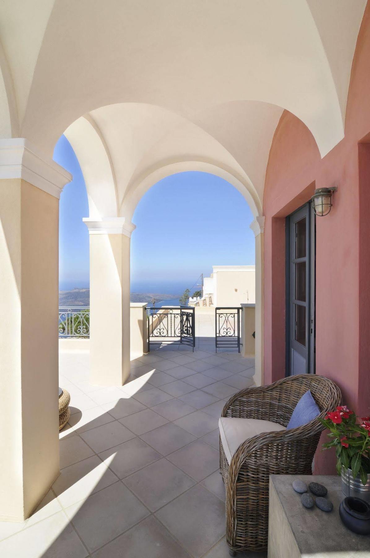 Archipel Mansion Villa Fira  Bagian luar foto